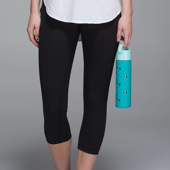 lululemon athletica Other - LULULEMON | blue pure focus glass water bottle